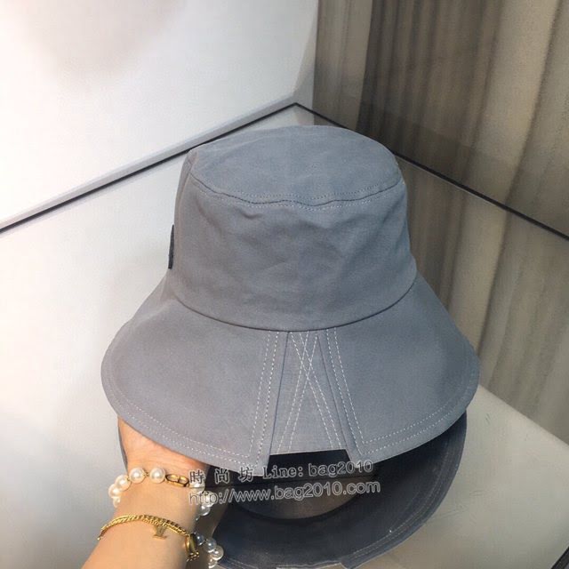 Dior爆款女士帽子 迪奧CD皮標漁夫帽遮陽帽  mm1253